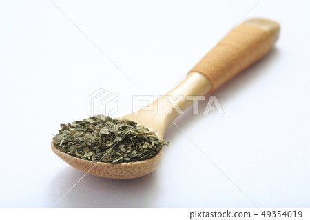 (Herb) Marvary (Herb) Marvary 49354019