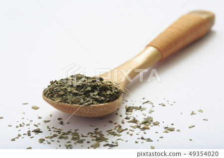 (Herb) Marvary (Herb) Marvary 49354020