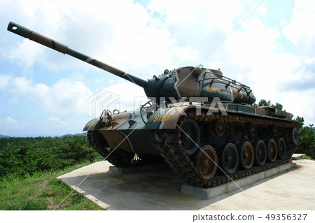 Tank, Baengnyeongdo, Ongjin County, Incheon 49356327