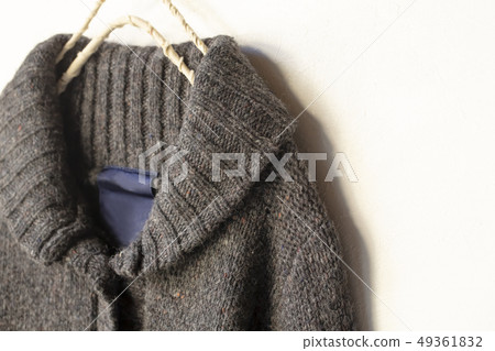 Winter clothing Thick knit cardigan dark brown Winter clothing Thick knit cardigan dark brown 49361832