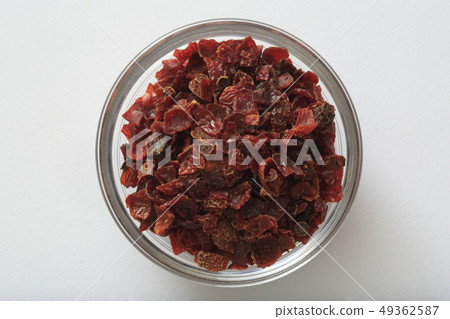 “草本”玫瑰果 49362587