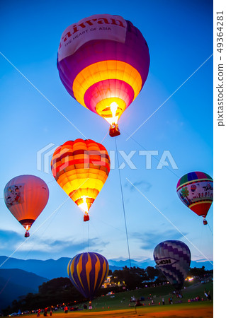 台灣台東熱汽球嘉年華Asia Taiwan Taitung hot air balloon 49364281