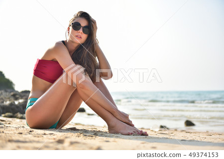 Portrait of woman wear sunglasses. Portrait of woman wear sunglasses. 49374153