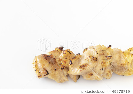 Grilled chicken thigh meat with salt 49378719