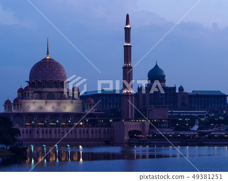 Putrajaya Putra Mosque / Putra Mosque, Putrajaya Putrajaya Putra Mosque / Putra Mosque, Putrajaya 49381251