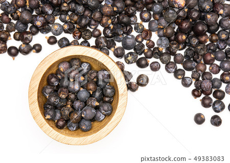 Dry juniper berries isolated on white 49383083