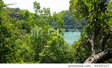 ko mae ko emerald saltwater lake ko mae ko emerald saltwater lake 49385227
