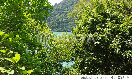 ko mae ko emerald saltwater lake ko mae ko emerald saltwater lake 49385229