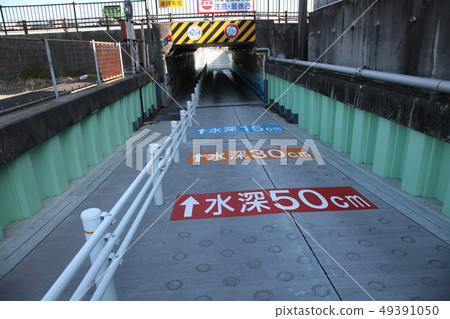 地下通道 49391050