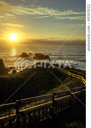 Dawn of Kiritappu Point Dawn of Kiritappu Point 49393812