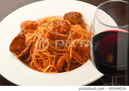 Vongole Rosso red wine Vongole Rosso red wine 49394024