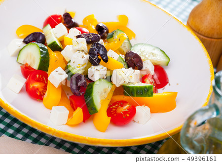 Greek salad 49396161