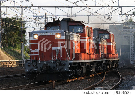 DD511183 doublet 49396523