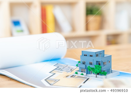 房地產微型模型房子家庭金錢 房地產微型模型房子家庭金錢 49396910