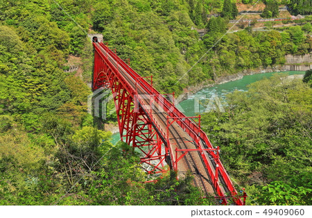 [Toyama Prefecture] Deep green Kurobe gorge Shinyamahiko Bridge 49409060