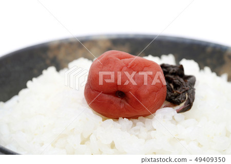 Rice, dried plum, and its leaves 49409350