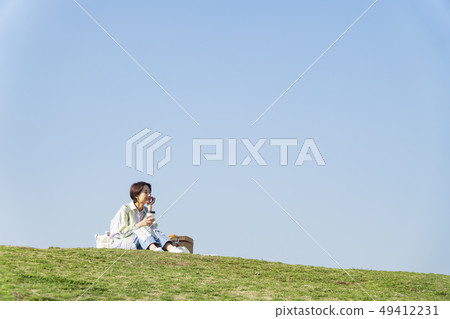 One person picnic One person picnic 49412231