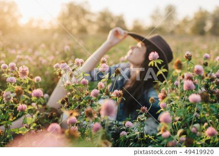 Love story of beautiful young couple at nature Love story of beautiful young couple at nature 49419920