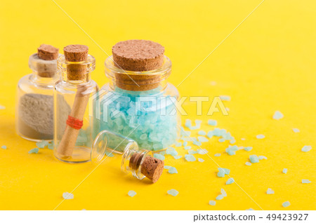 Bright summer holiday background with sea salts 49423927