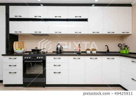 Modern black and white kitchen Modern black and white kitchen 49425911