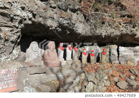 [Nagano Prefecture] Rokujikura of Nunobiki Kannon 49427689