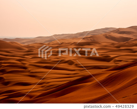 Xinjiang Uygur Autonomous Region-Kumtag Desert / Kumtag Desert, Xinjiang, China Xinjiang Uygur Autonomous Region-Kumtag Desert / Kumtag Desert, Xinjiang, China 49428329