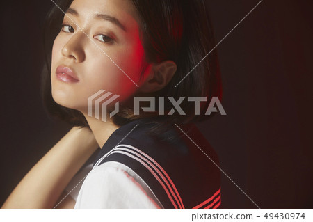 高中女孩形象憤怒 49430974