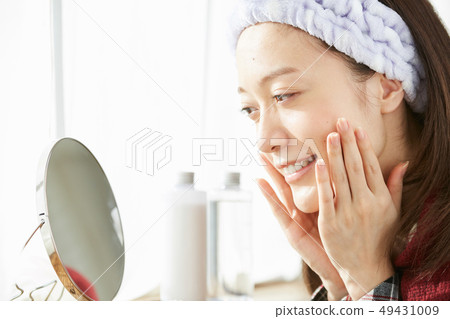Female Lifestyle Beauty Female Lifestyle Beauty 49431009