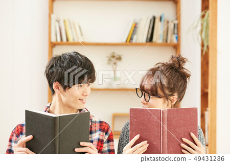 Couple Lifestyle Reading 49431286