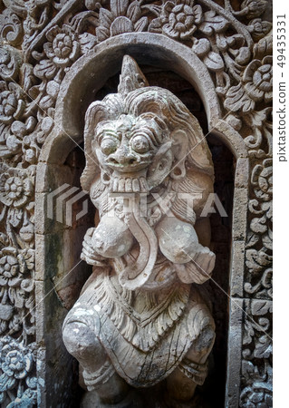 Statue in Puri Saren Palace, Ubud, Bali, Indonesia Statue in Puri Saren Palace, Ubud, Bali, Indonesia 49435331