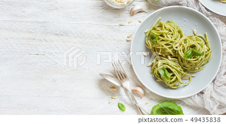 Spaghetti pasta with pesto sauce Spaghetti pasta with pesto sauce 49435838