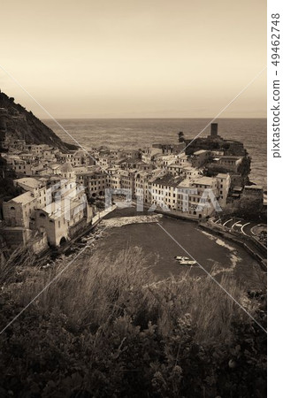 Vernazza buildings and sea in Cinque Terre 49462748