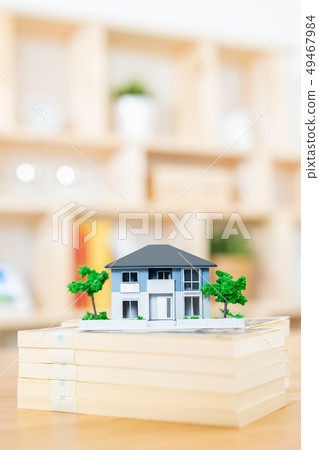 Real estate miniature model house family monies money 49467984