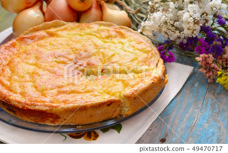 French onions pie French onions pie 49470717