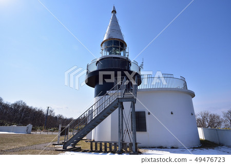 Photographed with a clear sky the Motatada lighthouse, Hokkaido's secluded town, at the height of Japan's highest sea level Photographed with a clear sky the Motatada lighthouse, Hokkaido's secluded town, at the height of Japan's highest sea level 49476723