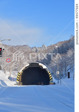 Photographed the scenery of Nakayama tunnel in Hokkaido, Hokuto city Nakayama, which was hit by heavy snow in spring Photographed the scenery of Nakayama tunnel in Hokkaido, Hokuto city Nakayama, which was hit by heavy snow in spring 49477884
