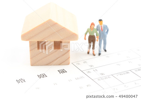 Marriage registration and housing 49480047