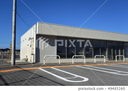 Convenience stores are looking for tenants 49485160
