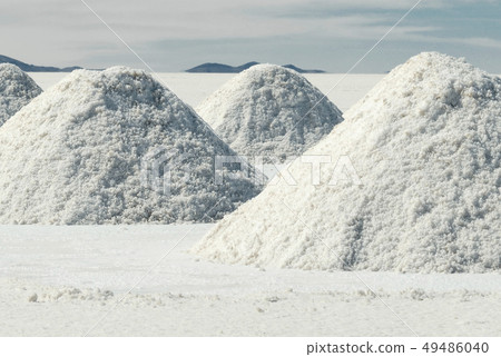 Drying Salt Piles At Salar De Uyuni, Bolivia 49486040