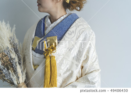 pure white bride 49486430