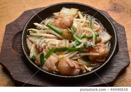 Teppanyaki hormone grill Teppanyaki hormone grill 49490638