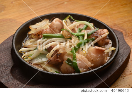 Teppanyaki hormone grill Teppanyaki hormone grill 49490643