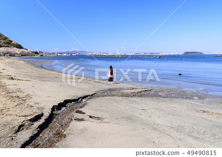 Running water coast 49490815
