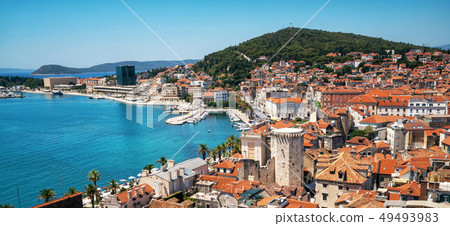 Old town of Split in Dalmatia, Croatia. 49493983