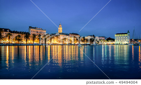 Old town of Split in Dalmatia, Croatia. 49494004