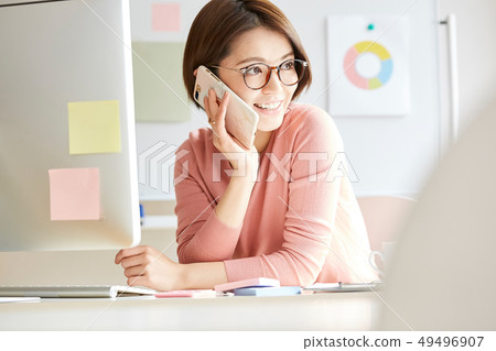 Business woman smartphone Business woman smartphone 49496907