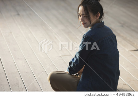 女性肖像 49498862