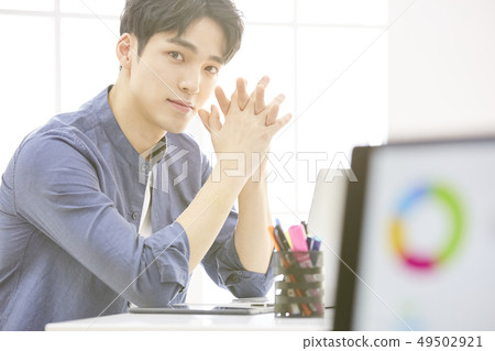 Male business man 49502921