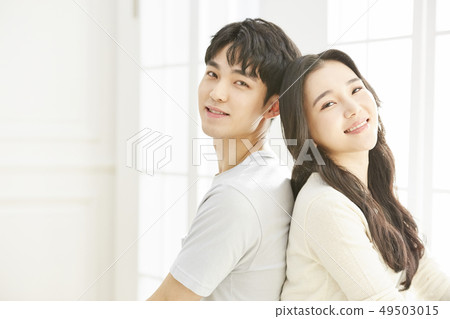 Couple lifestyle 49503015