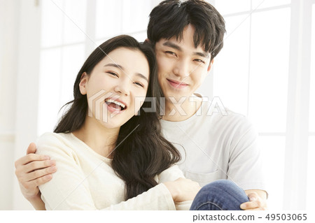 Couple lifestyle 49503065